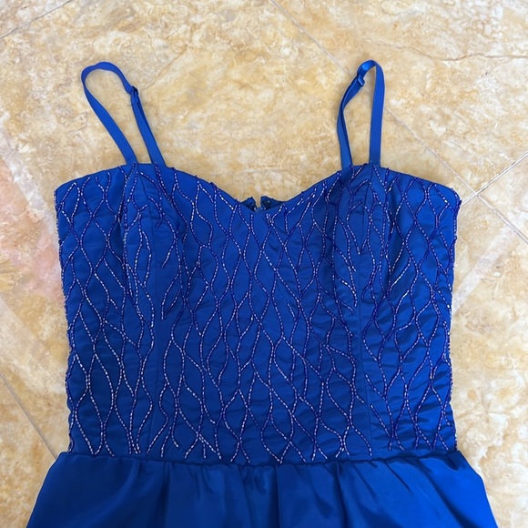 Bebe Blue Peplum top - Picture 1 of 3